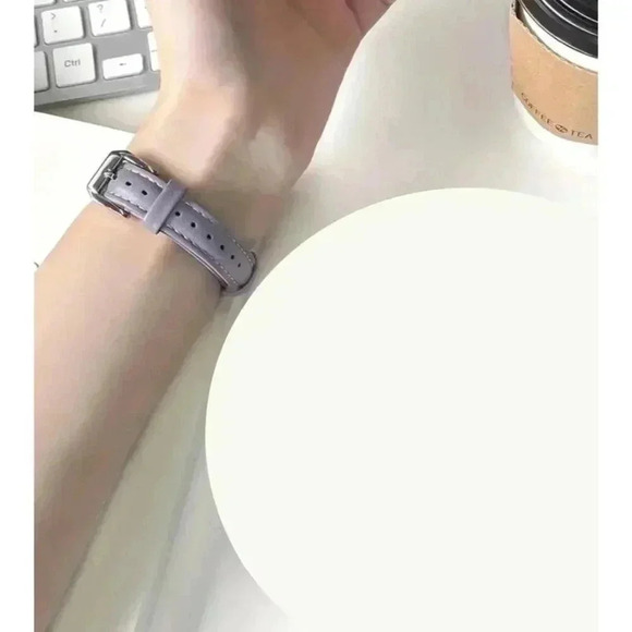 Sleek Purple Apple Watch Band - Picture 4 of 5